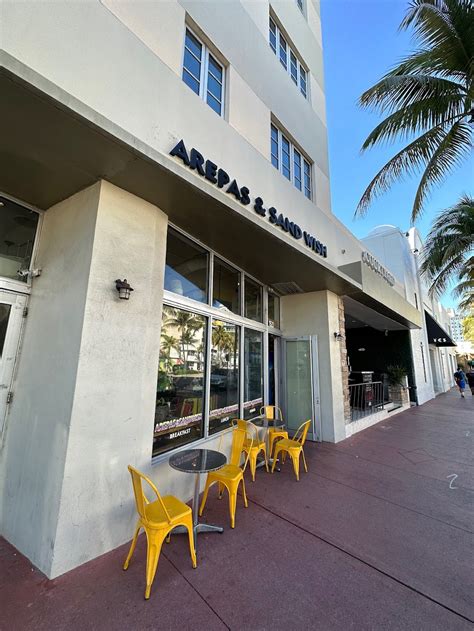 Arepas and Sand Wish Miami: 50+ Perfect Messages to Send Sunshine & Good Vibes