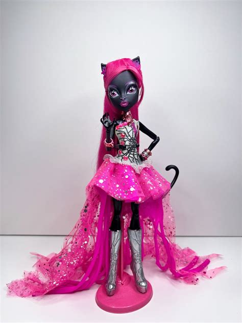 Frightfully Fabulous Greetings: 50+ Catty Noir 13 Wishes for a True Fan