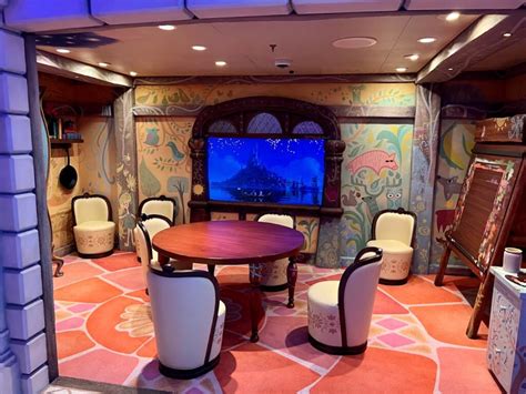 A Parent's Guide to Magical Messages: 40+ Perfect Wishes for the Disney Wish Oceaneer Club