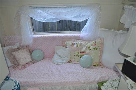 Chic & Cozy Wishes for the Stylish Glamper