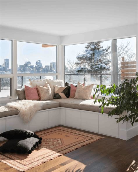 Cozy Nook Sentiments: Celebrating Quiet Moments at Sea