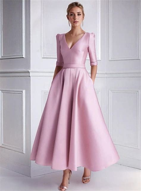 Elegant & Formal (Eleganti e Formali): For Colleagues and Acquaintances