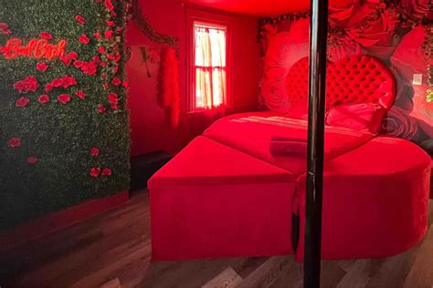 For the Grown-Ups: Adult-Only Escapes & Nightlife