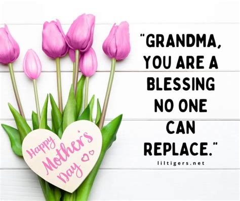 For the Heart of the Home: Tributes to Moms, Grandmas, and Daughters
