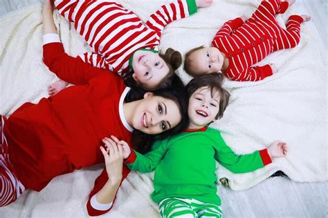 For the Little Elves (Kids & Family)