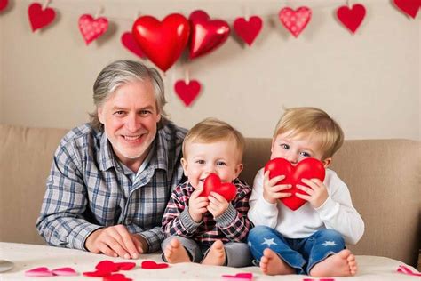 From the Heart of the Home: Loving Messages for Family Members