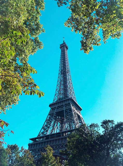 Romantic Wishes for a Parisian Getaway