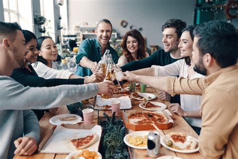 Santé et Amitié: Casual Cheers for Friends