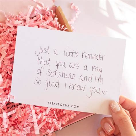 Short & Sweet Messages for Gift Tags & 'Pawsents'