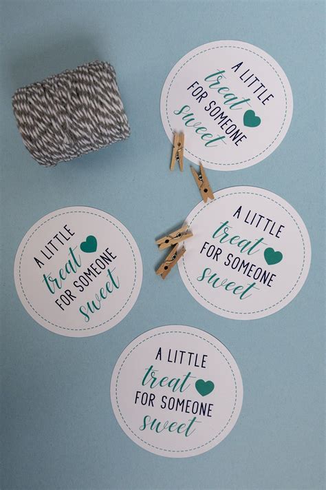 Short & Sweet Messages for Gift Tags & Social Media