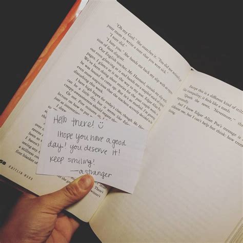 Spreading Holiday Cheer: Friendly Notes for Colleagues & Neighbors