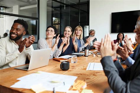 Team-Focused & Collaborative Praise