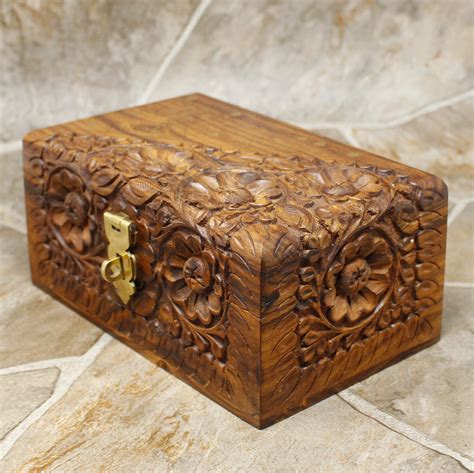 The Hand-Carved Keepsake Box: Deep & Timeless Wishes