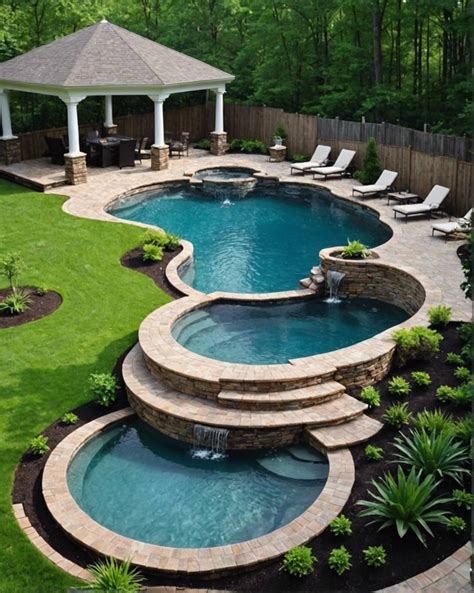 The Main Deck Medley: Tiered Pools for the Whole Family