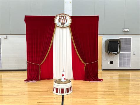 Wishes from the Ringmaster's Podium