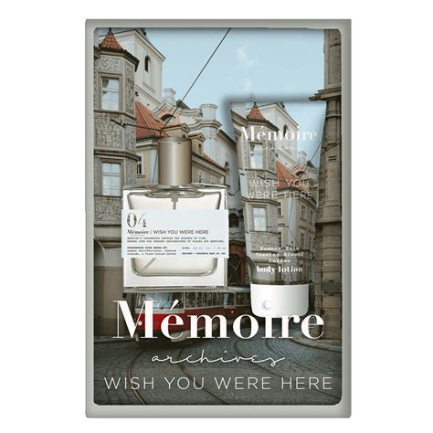 A Beautiful Mémoire: 45+ Heartfelt "Wish You Were Here" Messages for Remembering a Loved One