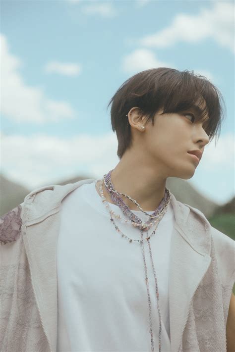 Fly High: The Ultimate Guide to NCT WISH 'Songbird' English Lyrics for Captions & Messages