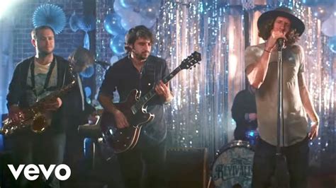 How to Say 'Wish I Knew You When I Was Young': 60+ Heartfelt Messages Inspired by The Revivalists
