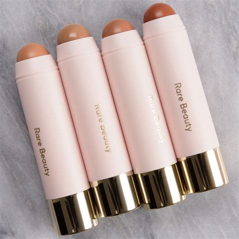 A Touch of Sun, A Dash of Love: What to Write When Gifting the Warm Wishes Effortless Bronzer Stick