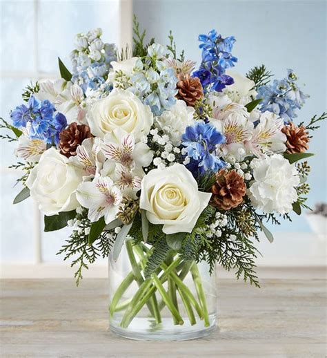 A Bouquet of Winter Wishes: 50+ Cozy and Heartfelt Messages for Your Card